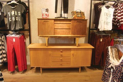 River Island, Swindon